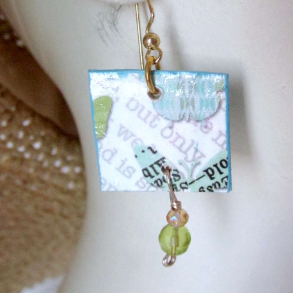Bundle of 3 Pr Earrings Floral Springtime - Picture 2 of 5
